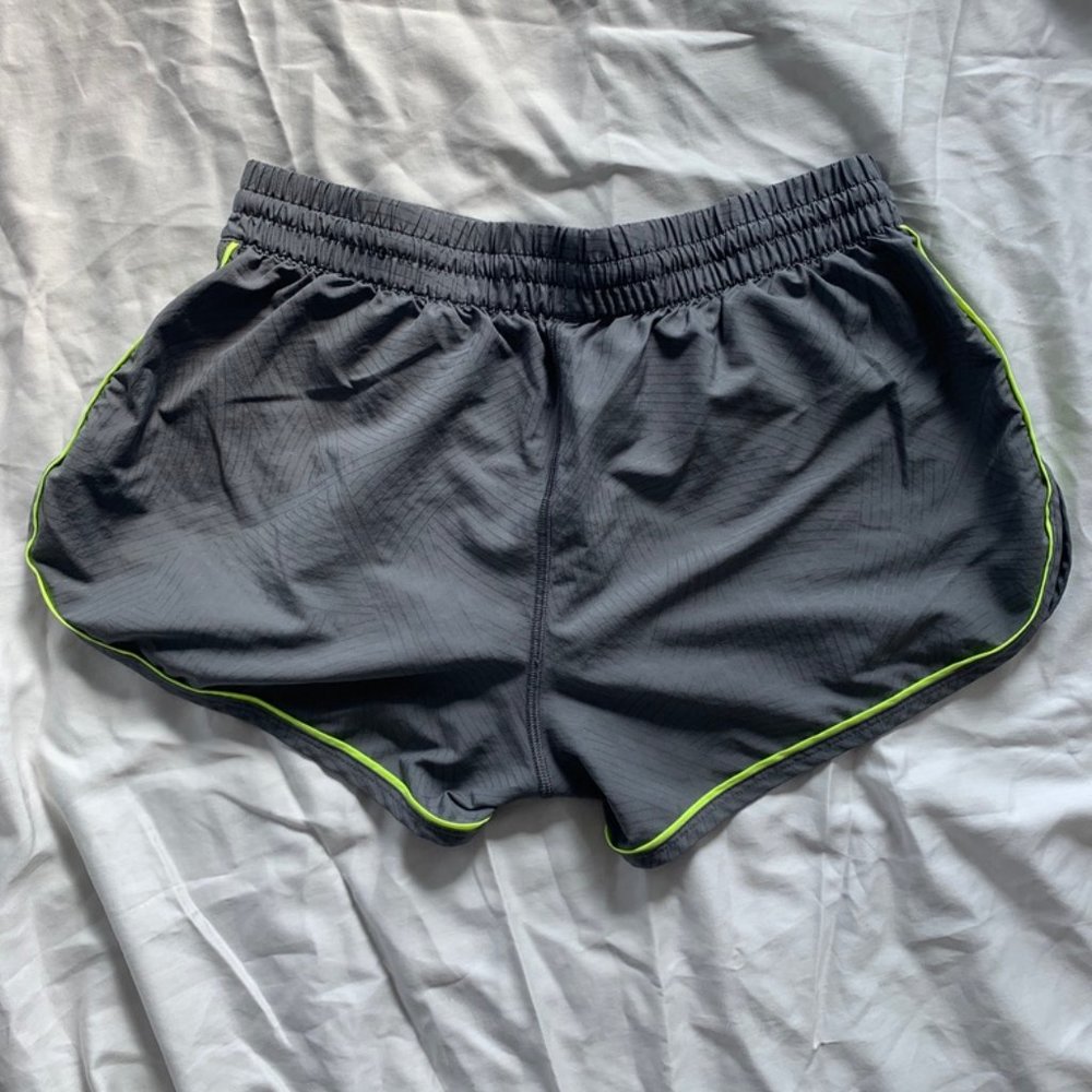 Under Armour Lined Running Shorts Grey Small